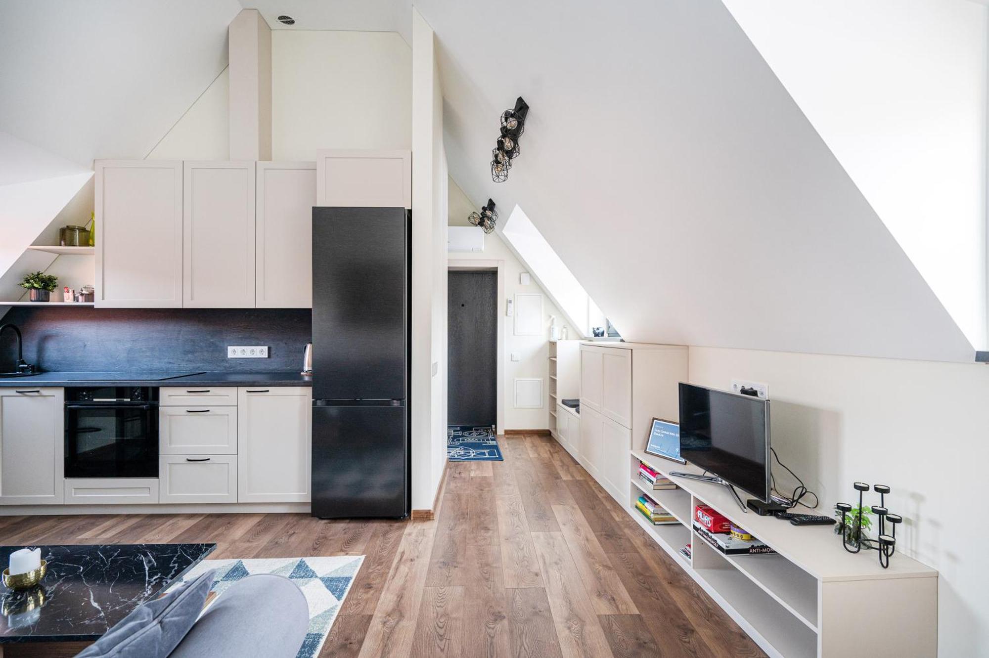 Cozy Central Attic Self Check In Vilnius Exterior photo